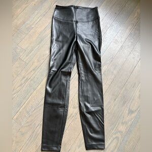 White House Black Market Leather Pants – Size 6 – EUC
